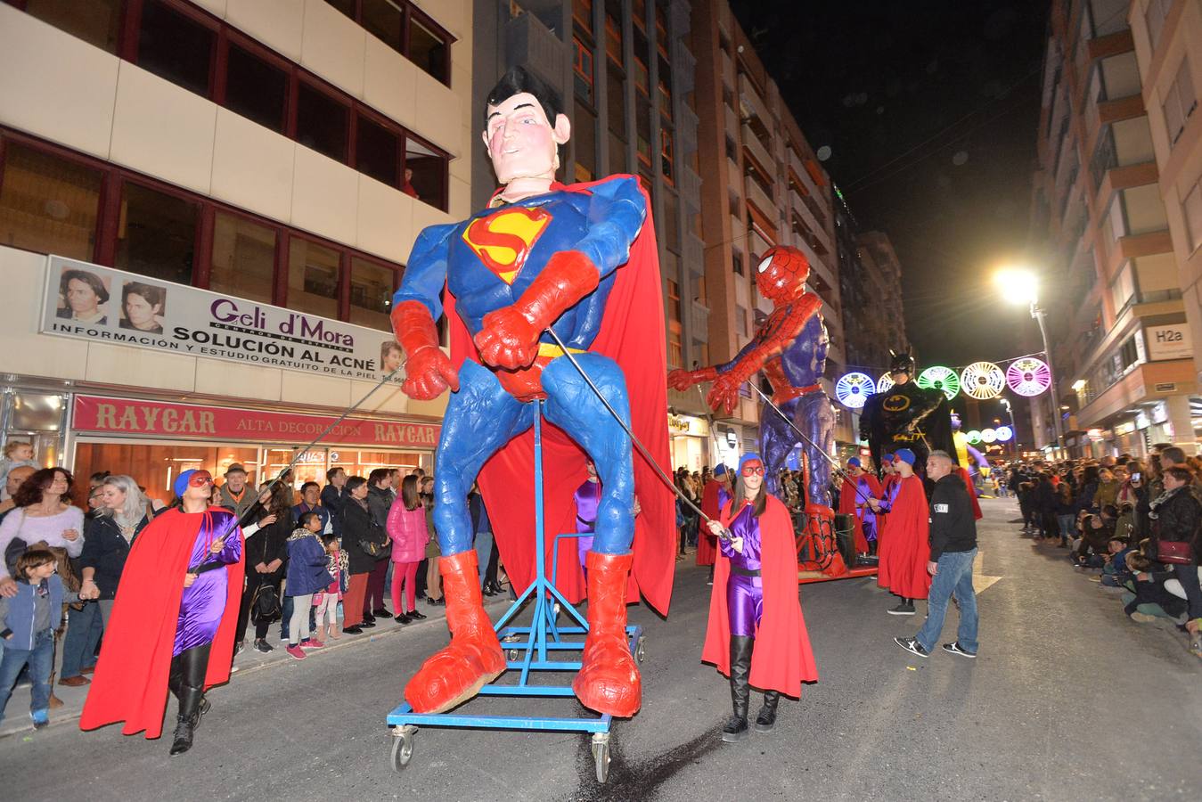 Los Reyes Magos protagonizan una de las cabalgatas más multitudinarias