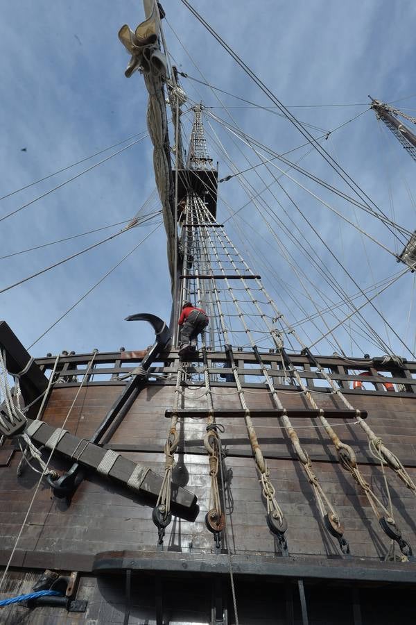 El 'Andalucía, que se encuentra atracado en el puerto pesquero de Águilas desde el pasado martes, puede visitarse hasta el próximo domingo.