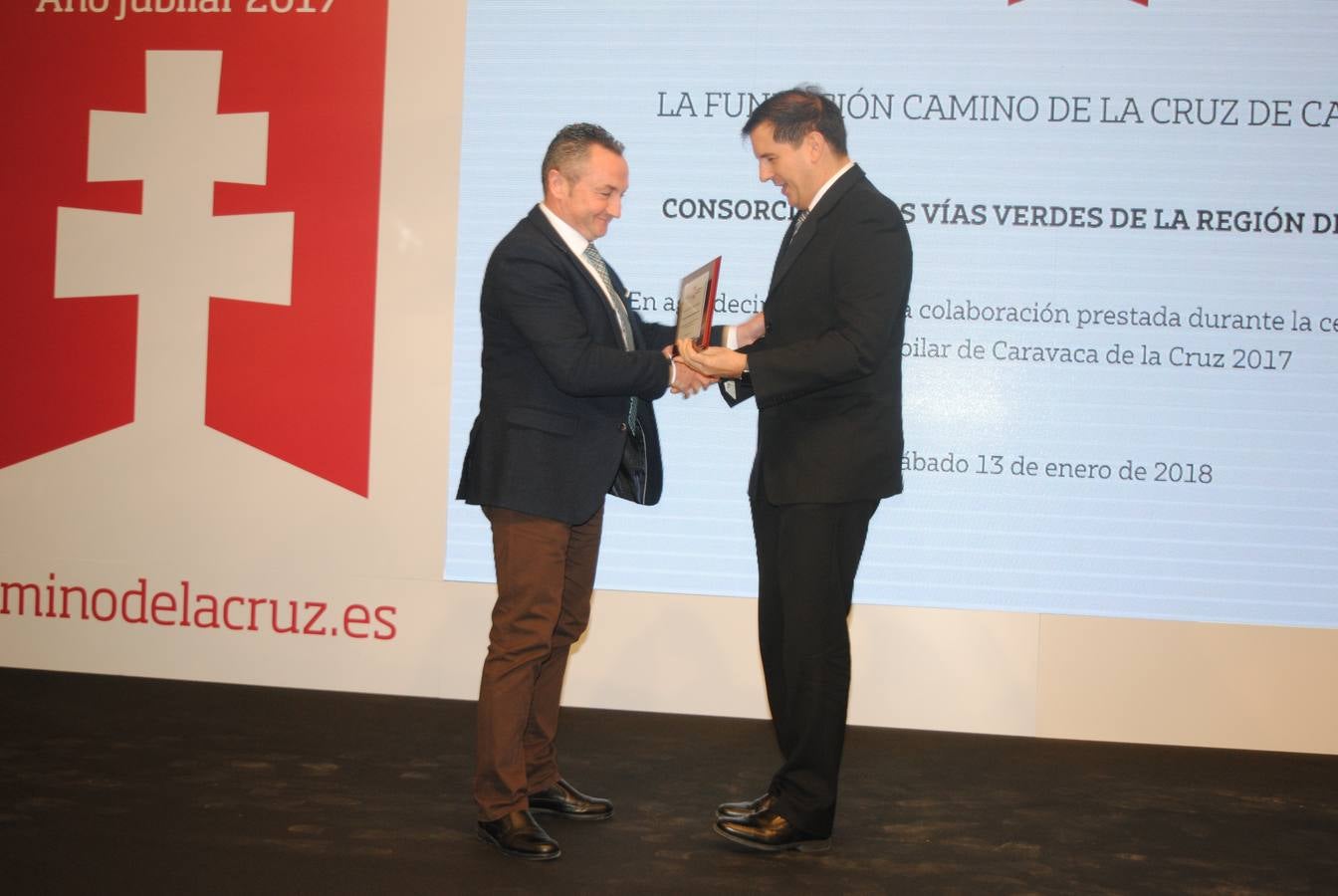 El presidente de la Comunidad agradece en el evento 'Gracias, Caravaca de la Cruz Año Jubilar 2017' el trabajo de la gente que ha hecho posible que este sea «el acontecimiento cultural, turístico y religioso más importante de España»