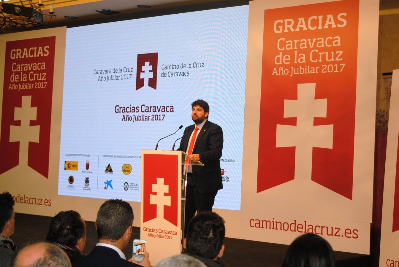 El presidente de la Comunidad agradece en el evento 'Gracias, Caravaca de la Cruz Año Jubilar 2017' el trabajo de la gente que ha hecho posible que este sea «el acontecimiento cultural, turístico y religioso más importante de España»