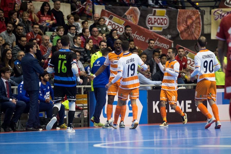 El conjunto de Duda remonta una desventaja de hasta tres goles y consigue llevarse un encuentro marcado por el debut de Xuxa y Fernando Drasler y las paradas de Raúl Jerez