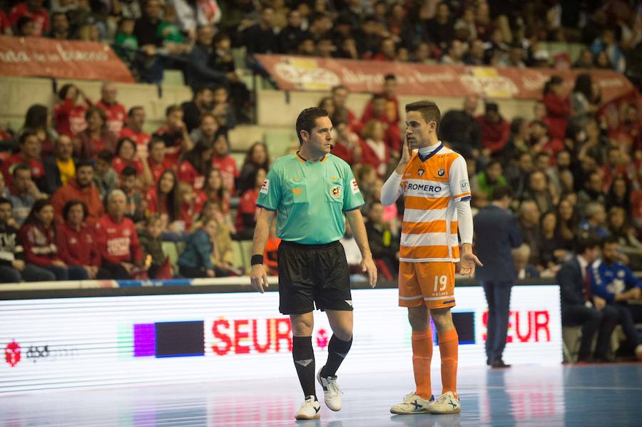 El conjunto de Duda remonta una desventaja de hasta tres goles y consigue llevarse un encuentro marcado por el debut de Xuxa y Fernando Drasler y las paradas de Raúl Jerez