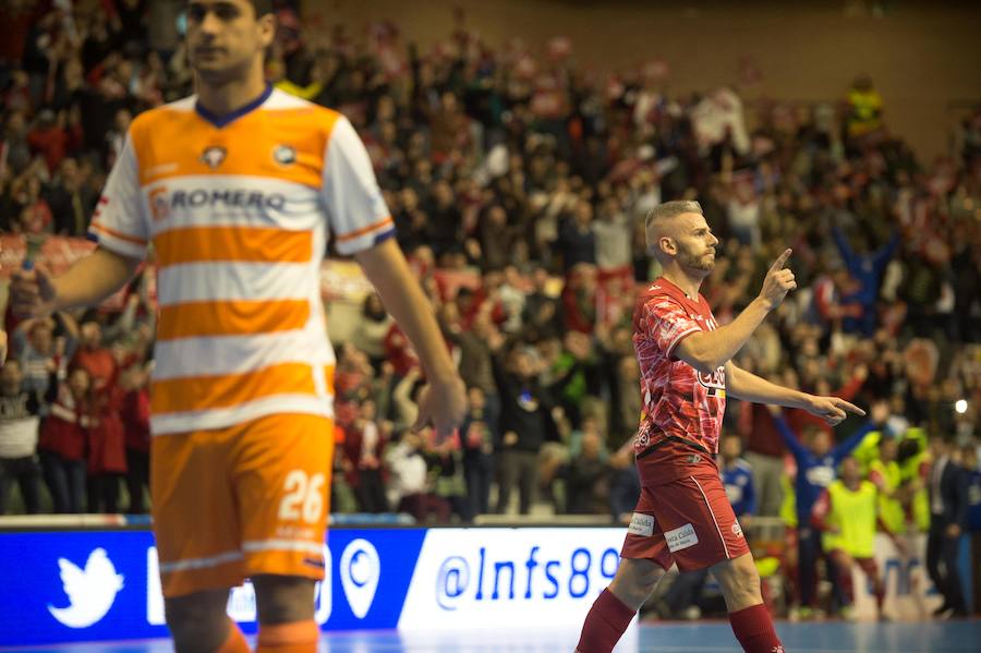 El conjunto de Duda remonta una desventaja de hasta tres goles y consigue llevarse un encuentro marcado por el debut de Xuxa y Fernando Drasler y las paradas de Raúl Jerez