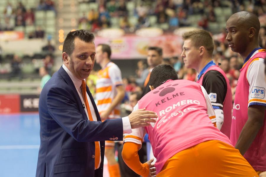 El conjunto de Duda remonta una desventaja de hasta tres goles y consigue llevarse un encuentro marcado por el debut de Xuxa y Fernando Drasler y las paradas de Raúl Jerez