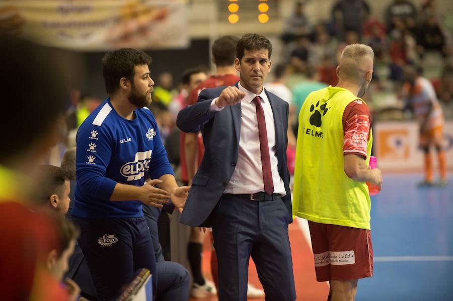 El conjunto de Duda remonta una desventaja de hasta tres goles y consigue llevarse un encuentro marcado por el debut de Xuxa y Fernando Drasler y las paradas de Raúl Jerez