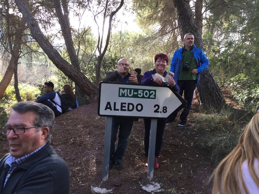 La fundación de la patrona cifró en 12.000 personas la asistencia a la romería, a pesar de la polémica por modificar la fecha