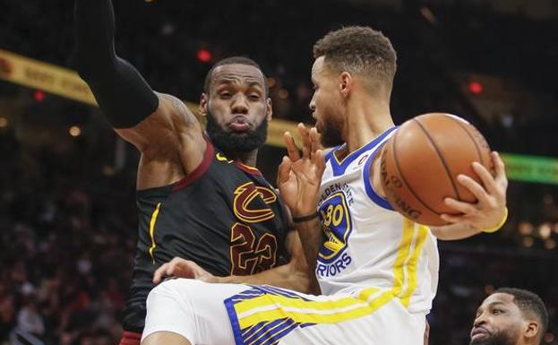 LeBron James y Stephen Curry. 