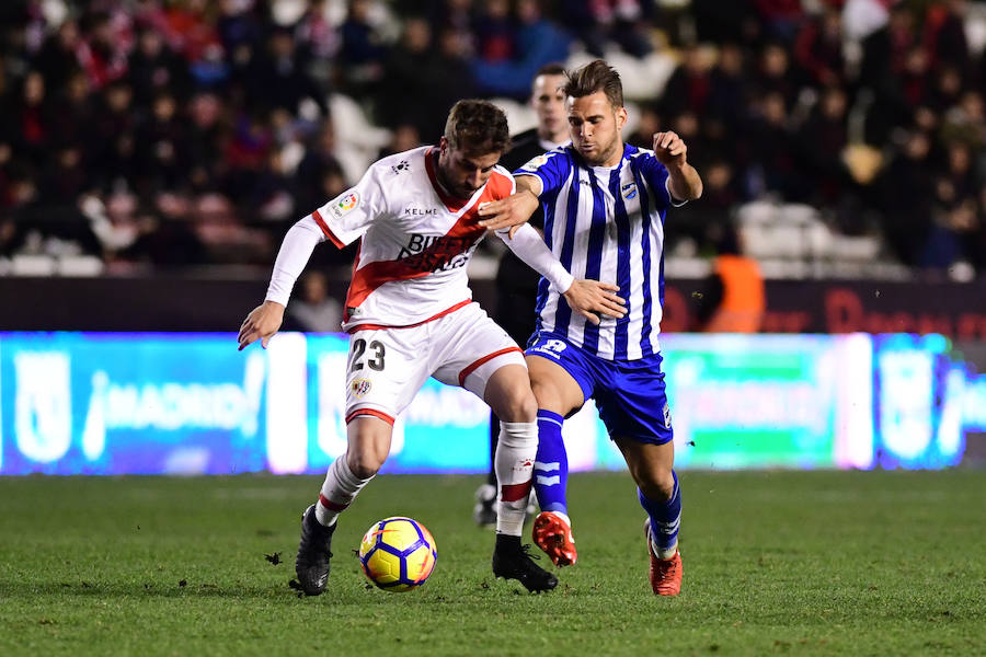 El conjunto de Fabri suma su octava derrota consecutiva, la más abultada de la temporada, y queda relegado al farolillo rojo de la Segunda División