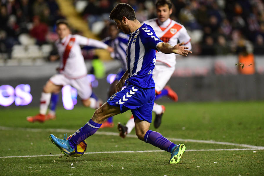 El conjunto de Fabri suma su octava derrota consecutiva, la más abultada de la temporada, y queda relegado al farolillo rojo de la Segunda División