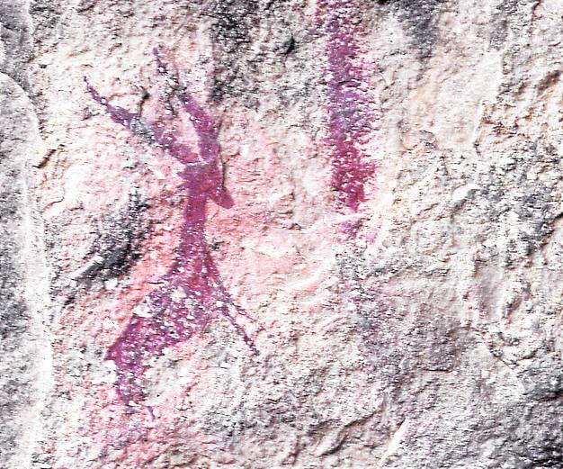 Abrigo de Los Gavilanes y El Mojao. Lorca. Ubicación: Sierra de la Culebrina, paraje de Valdeinfierno. Estilo: Levantino y esquemático (6.000-4.000 aC). Destaca por: Contar con algunas de las pinturas de la última época del Neolítico. Son de pequeñas dimensiones e incluye ídolos esquemáticos y también figuras animales de estilo levantino.