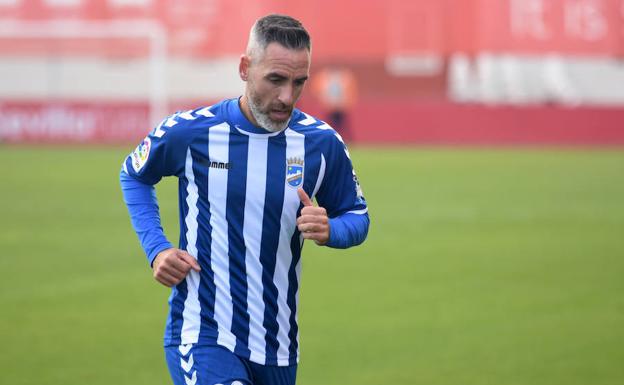 Abel Gómez durante un partido disputado esta temporada con el Lorca FC.