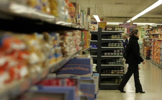 El interior de un supermercado en España.