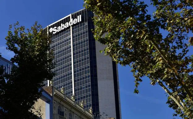 Banco Sabadell ganó 801 millones en 2017, un 12,8% más