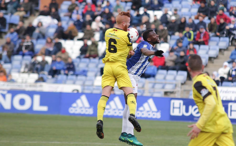 El conjunto de Mario Simón suma tres puntos en el Nuevo Colombino con un gol de Luismi en los últimos minutos para colocarse a cinco puntos del 'playoff' de descenso