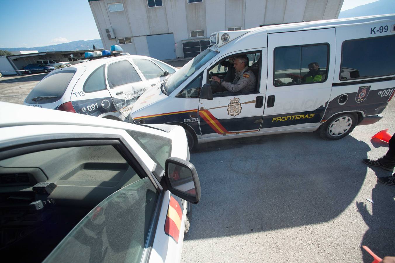 La Policía Nacional realizó un curso de conducción en la Base Aérea de Alcantarilla para evitar atentados y mejorar la seguridad de los agentes