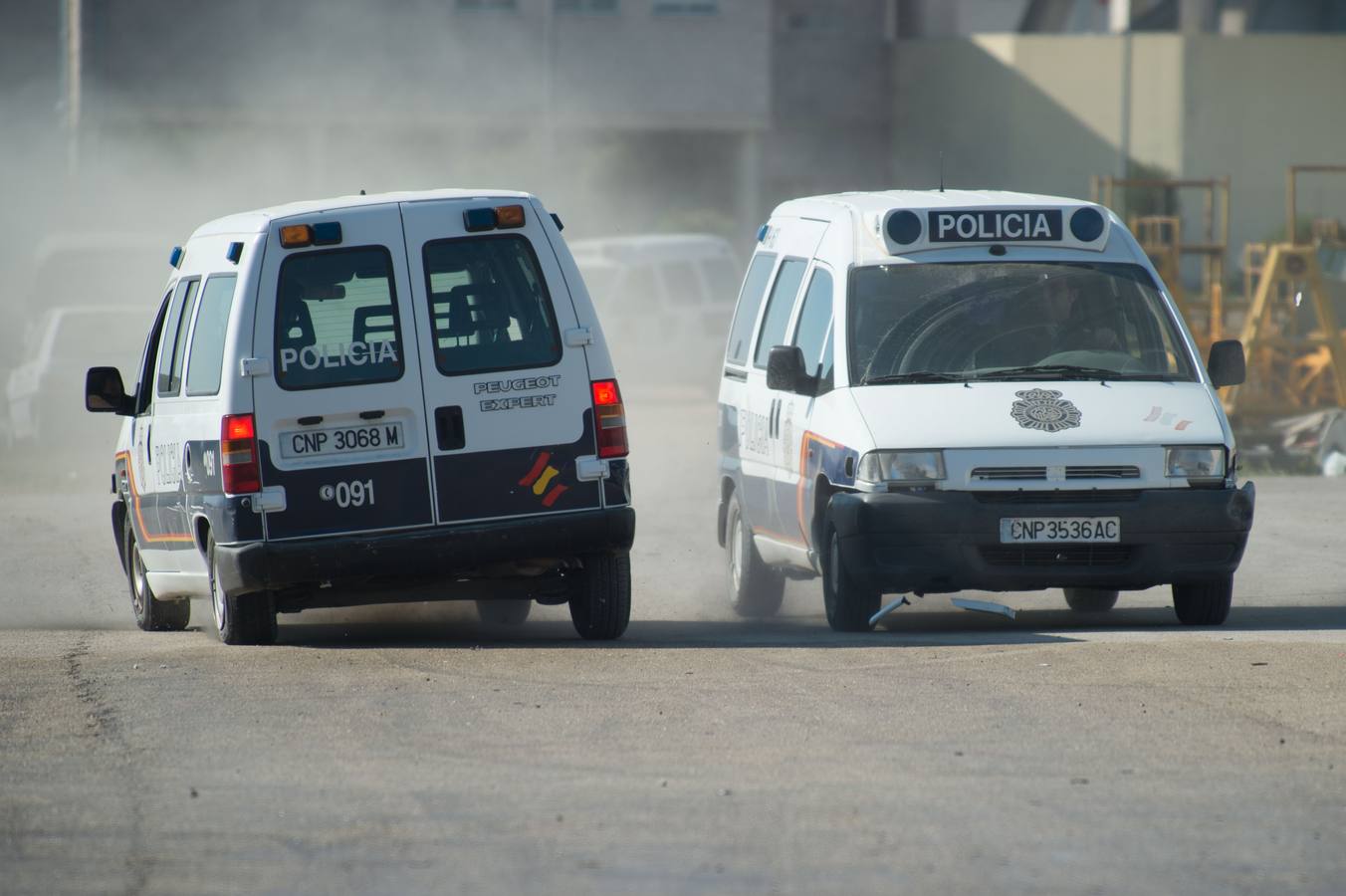 La Policía Nacional realizó un curso de conducción en la Base Aérea de Alcantarilla para evitar atentados y mejorar la seguridad de los agentes