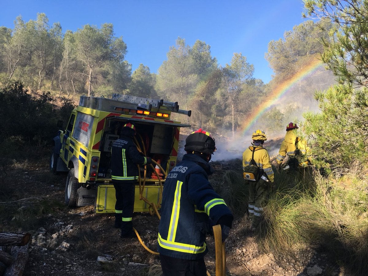 El área afectada es de aproximadamente media hectárea de esparto y pinos en el paraje Los Alagüeces