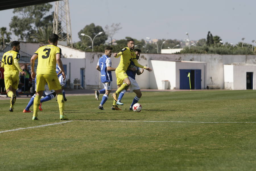 El conjunto lorquino logró una trabajada victoria en casa del Melilla por 1-2