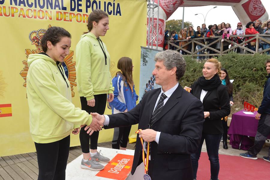 Más de 700 piragüistas participan en las carreras por el Segura