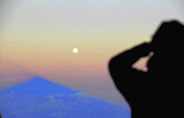 Vínculos entre luna y muerte