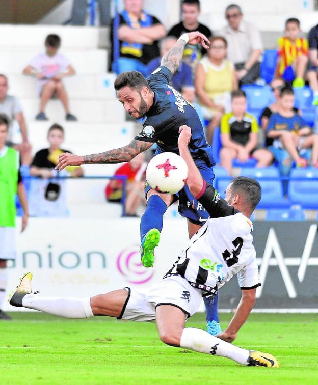 Marc Fernández, en el UCAM-Badajoz.