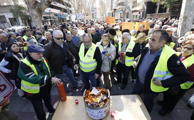 Concentración de protesta por la subida de las pensiones en Murcia. 