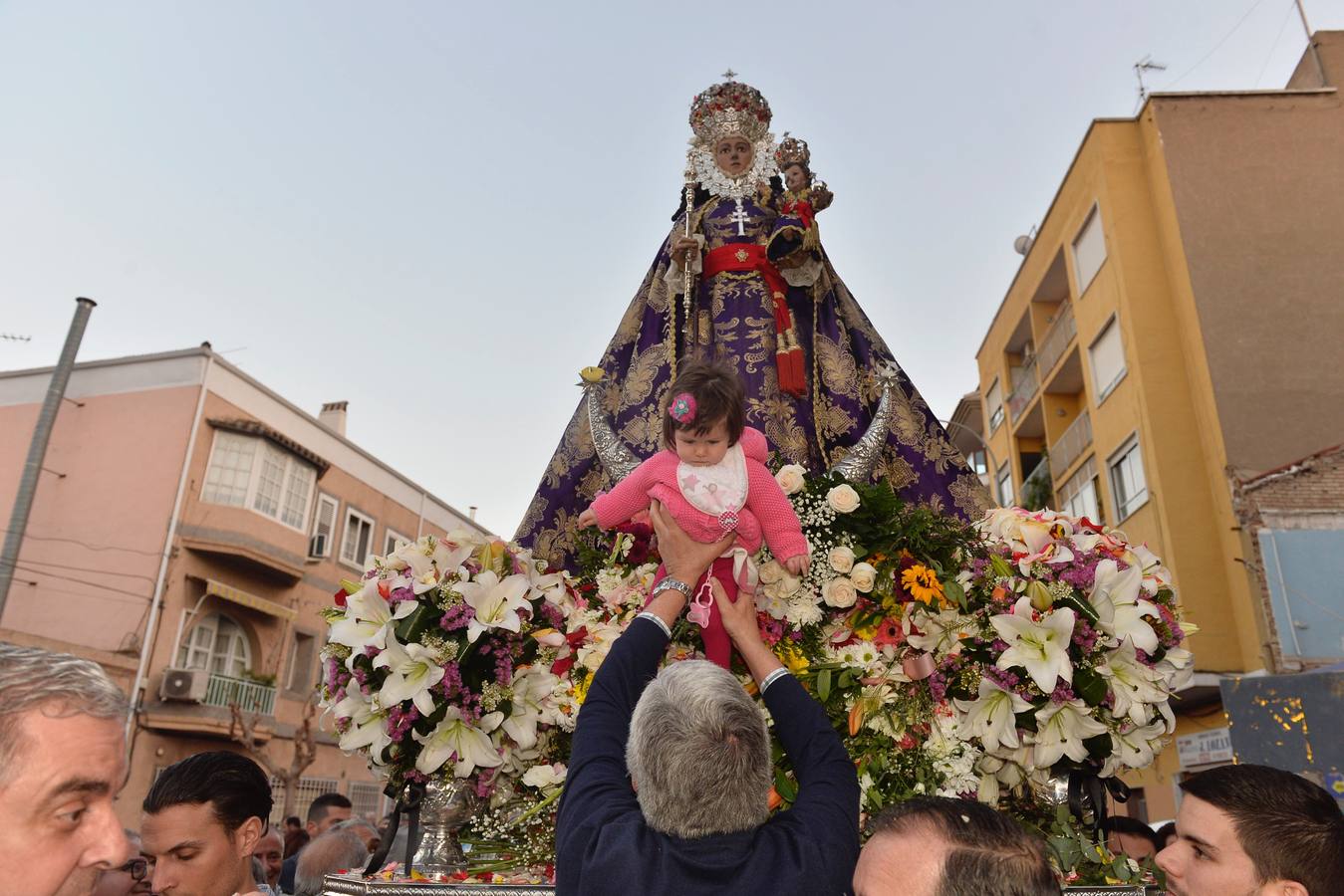 La Patrona bajó este jueves desde su santuario en Algezares hasta la capital para permanecer en la Catedral durante la Cuaresma, Semana Santa y Fiestas de Primavera.