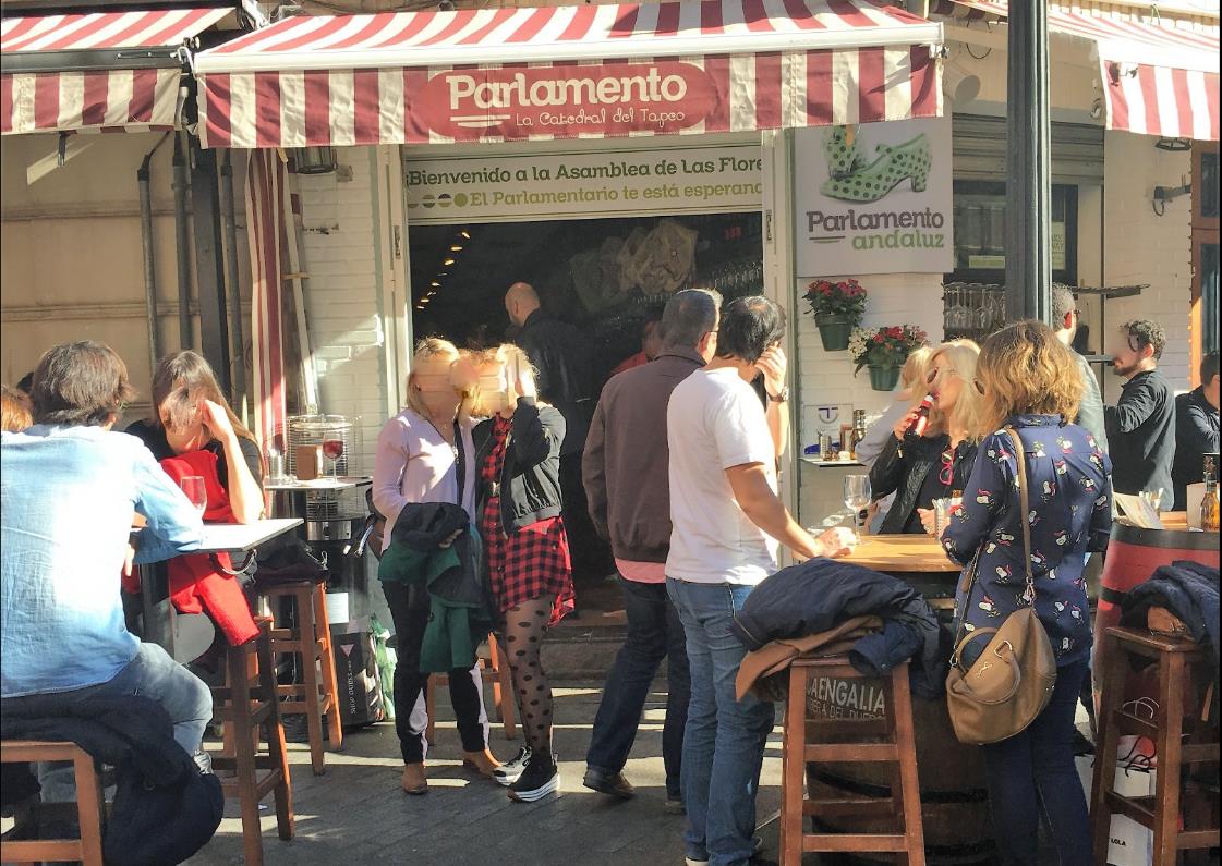 El restaurante, lleno de clientes