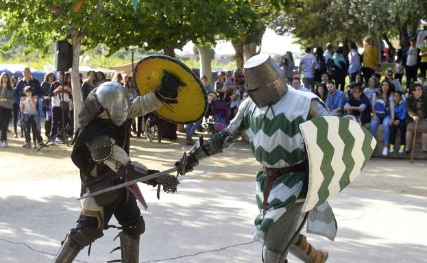 Escenificación de una pelea medieval en las jornadas del año pasado. 