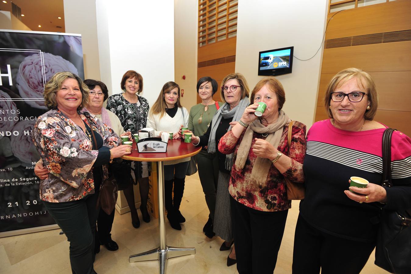 Más de 400 personas abarrotan la Sala Miguel Ángel Clares del Auditorio de Murcia para reconocer el papel de las féminas