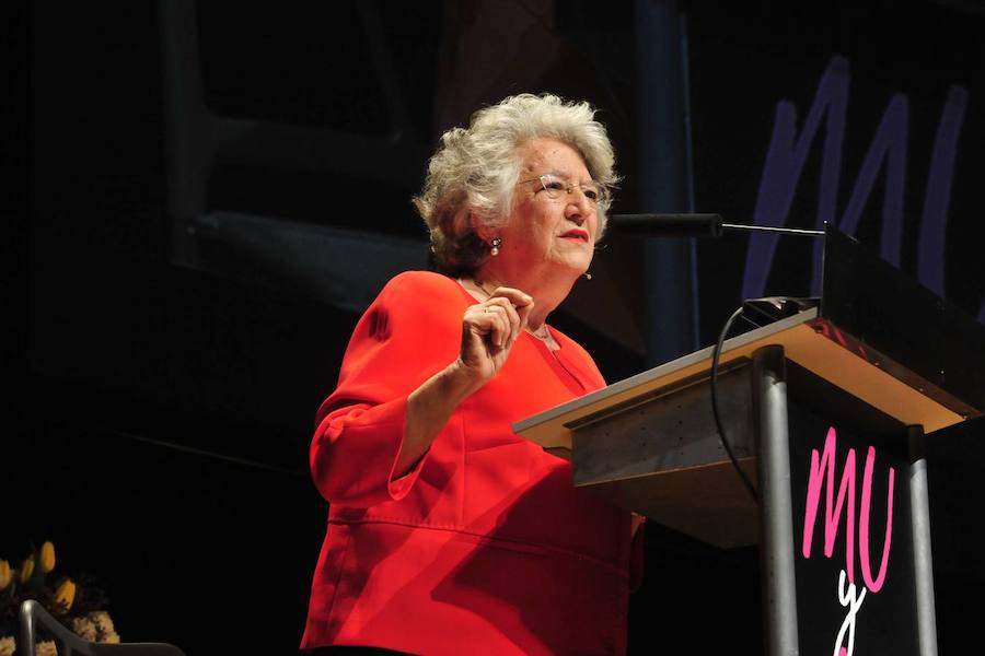 La presidenta de la Asociación Thader Consumo reclama la conciliación real y la cotización de las amas de casa para lograr la igualdad