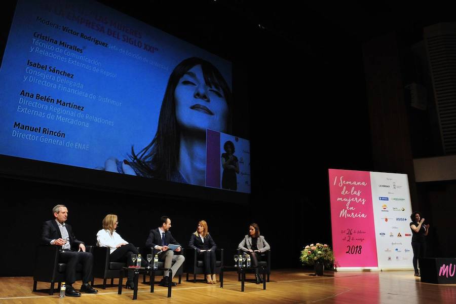 La presidenta de la Asociación Thader Consumo reclama la conciliación real y la cotización de las amas de casa para lograr la igualdad