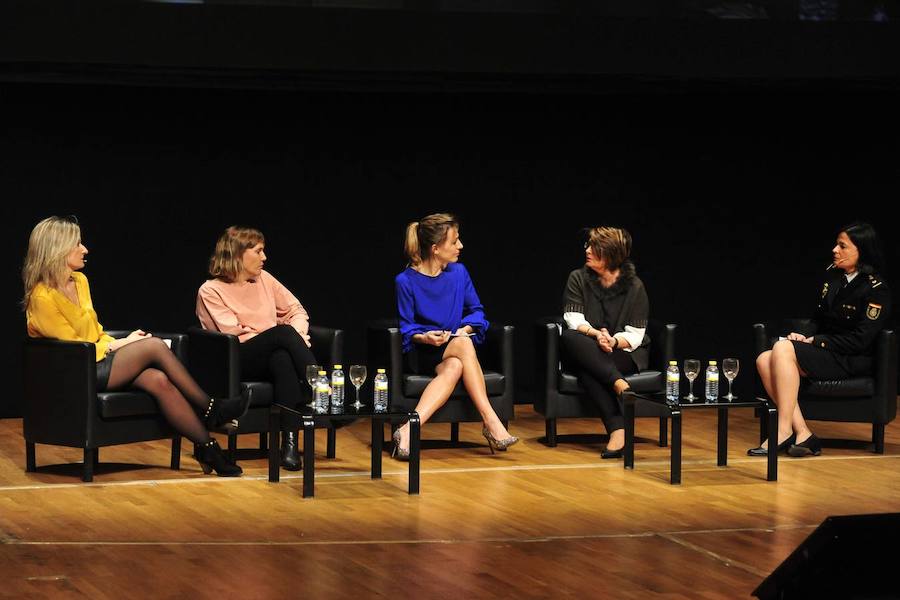 La presidenta de la Asociación Thader Consumo reclama la conciliación real y la cotización de las amas de casa para lograr la igualdad