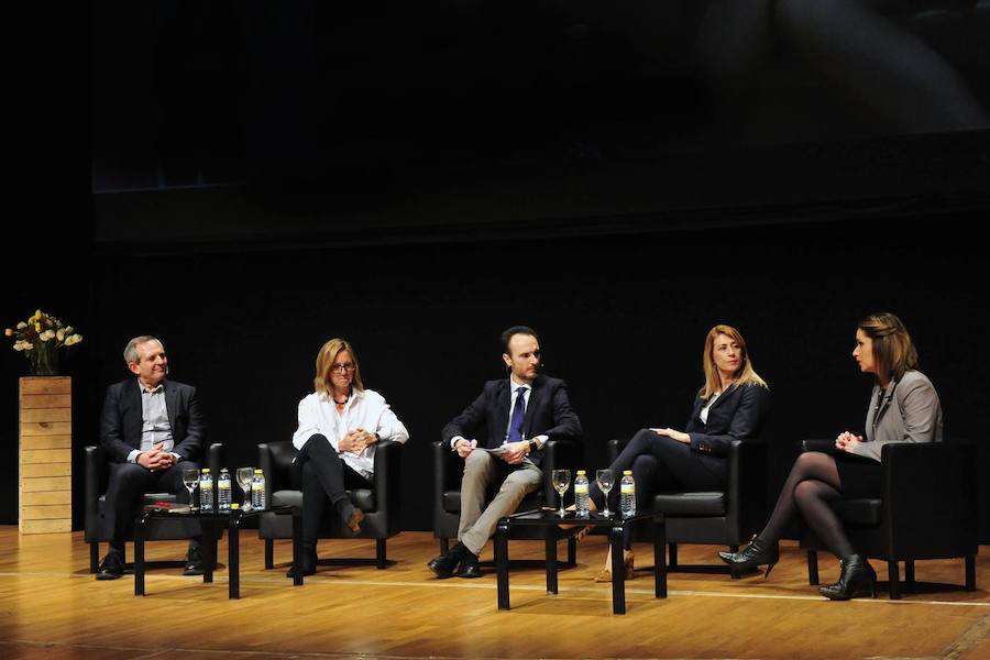 La presidenta de la Asociación Thader Consumo reclama la conciliación real y la cotización de las amas de casa para lograr la igualdad