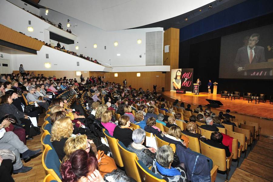 La presidenta de la Asociación Thader Consumo reclama la conciliación real y la cotización de las amas de casa para lograr la igualdad