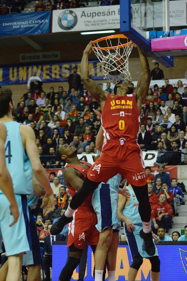 El conjunto de Ibon Navarro peleó hasta el final en el regreso de Lima al Palacio de los Deportes, pero no pudo con la tela de araña de Pesic ni el arbitraje de los últimos minutos