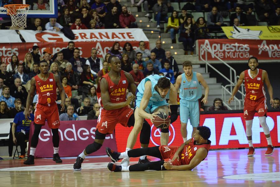 El conjunto de Ibon Navarro peleó hasta el final en el regreso de Lima al Palacio de los Deportes, pero no pudo con la tela de araña de Pesic ni el arbitraje de los últimos minutos