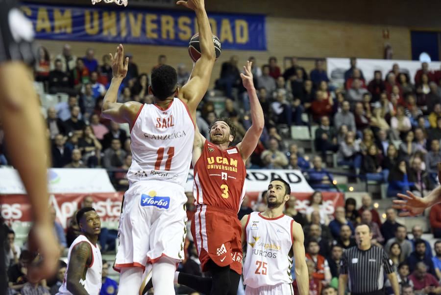 Los murcianos ganan por primera vez en un mes y medio en un partido competido que desniveló Urtasun como base. El final parecía plácido, pero un parcial de 2-12 en los últimos cuatro minutos dio incluso opción de empate al Burgos
