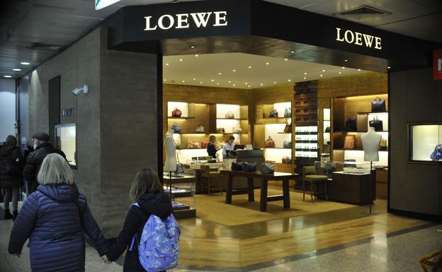 Tienda de Loewe, firma que ha solicitado a la RAE el cambio de la definición de lujo.