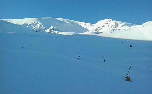 Hace tiempo que el sol no luce para quedarse en las pistas riojanas