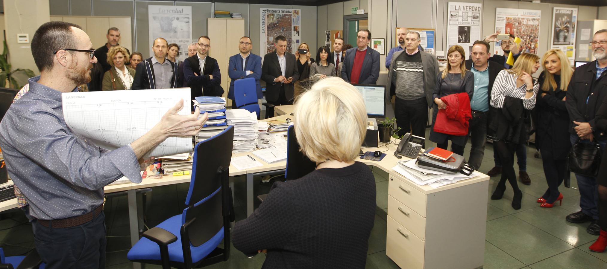 La novena edición del concurso, presentada ayer por la consejera en ‘La Verdad’, amplía el plazo de inscripción hasta el 22 de marzo