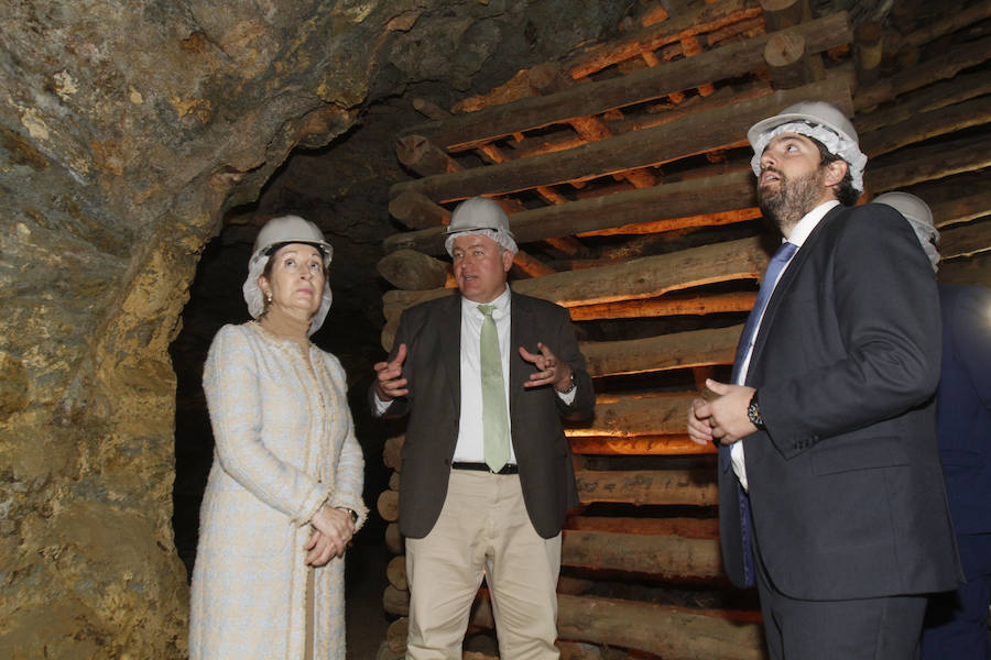 La presidenta del Congreso de los Diputados ha hecho estas declaraciones en referencia a la huida de la dirigente de ERC Marta Rovira. Pastor ha sido nombrada madrina de honor de la cofradía de Nuestro Padre Jesús Nazareno