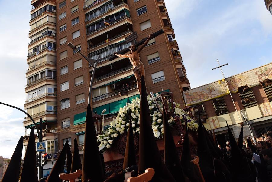 La agrupación incorporó este año un nuevo manto de la Virgen