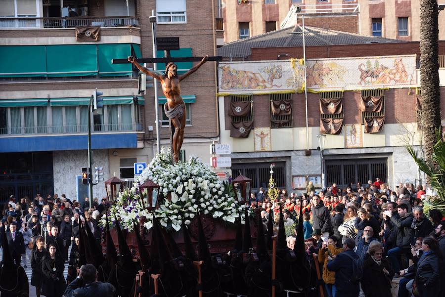 La agrupación incorporó este año un nuevo manto de la Virgen