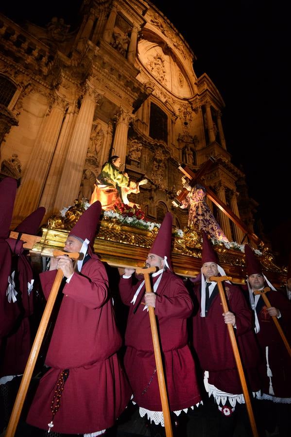 La procesión de Lunes Santo cautiva a la ciudad en su legendario cortejo desde San Antolín