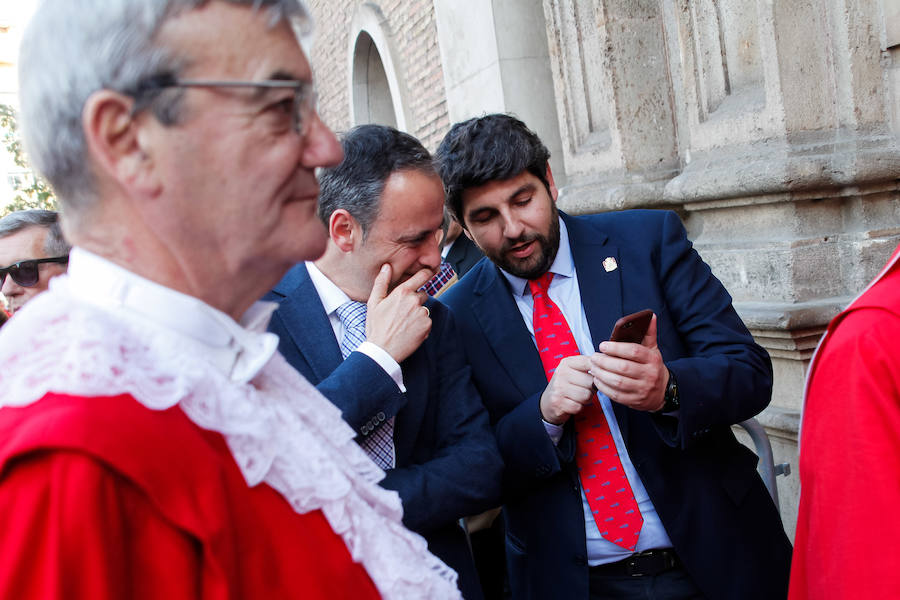 La multitudinaria procesión que partió de la parroquia de El Carmen convocó en la ciudad a miles de fieles para vibrar ante el cortejo más huertano