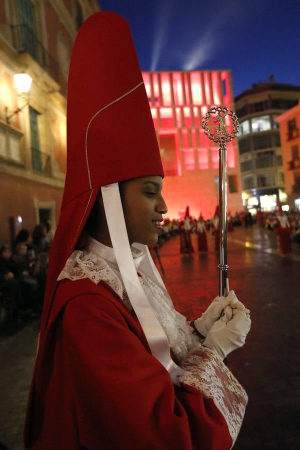 La multitudinaria procesión que partió de la parroquia de El Carmen convocó en la ciudad a miles de fieles para vibrar ante el cortejo más huertano