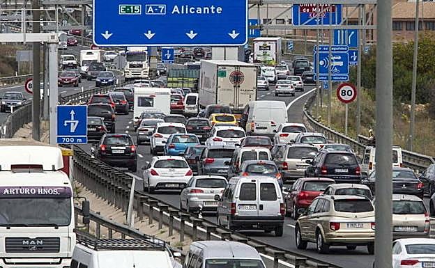 Las peores horas para viajar en Semana Santa por día y Comunidad