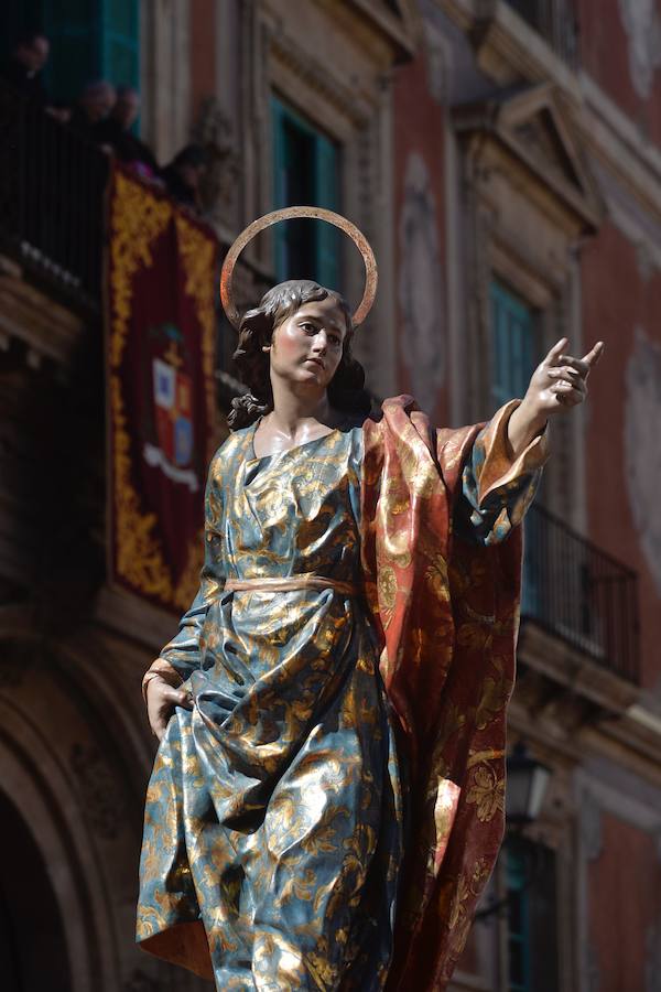 Las obras del escultor murciano convierten la ciudad de Murcia en un museo al aire libre en Semana Santa