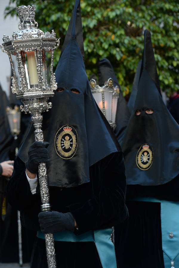 Procesionaron Los Servitas, el Santo Sepulcro y la Cofradía del Cristo de la Misericordia